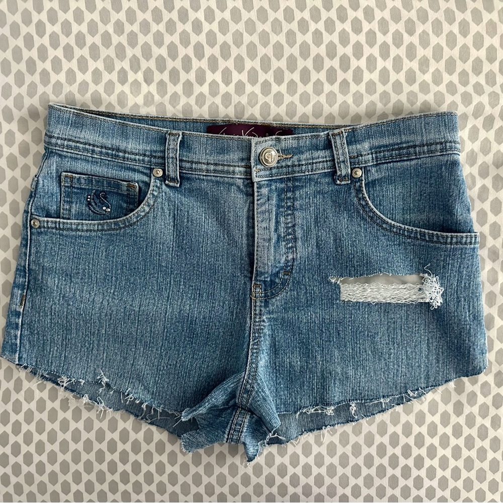 Gloria Vanderbilt Ripped Denim Shorts